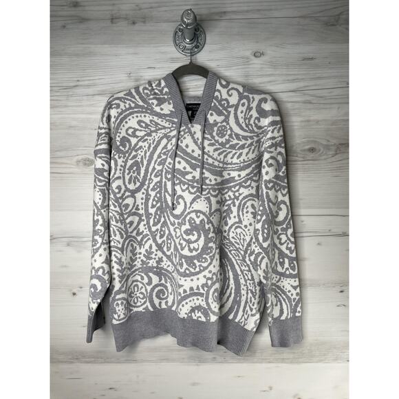 Cynthia Rowley Sweater Womens 1X Gray White Paisley Hooded Pullover Knit NWT - Picture 1 of 10